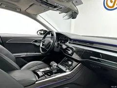2023 Audi A8 A8L 50 TFSI quattro Premium Selection, чёрный — фото 16