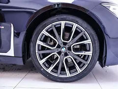 2019 BMW 7 Series 740Li Leading M Sport Package, чёрный — фото 6