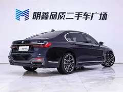 2019 BMW 7 Series 740Li Leading M Sport Package, чёрный — фото 7