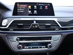 2019 BMW 7 Series 740Li Leading M Sport Package, чёрный — фото 10