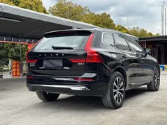 2023 Volvo XC60 4WD Luxury, чёрный — фото 4