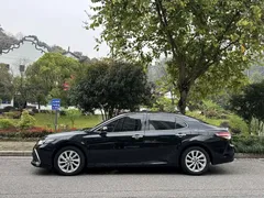 2021 Toyota Camry 2.0G Luxury, чёрный — фото 3