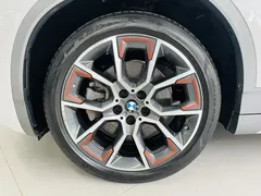 2021 BMW X2 sDrive25i, белый — фото 3