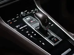 2021 Porsche Panamera 4S Sport Turismo 2.9T — фото 14