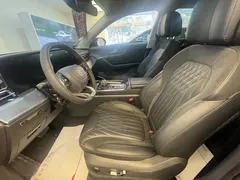 2023 Hongqi HS5 2.0T 4WD Pro, чёрный — фото 6