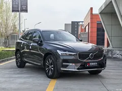 2022 Volvo XC60 B5 4WD Zhiyi Luxury — фото 3