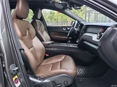 2022 Volvo XC60 B5 4WD Zhiyi Luxury — фото 8