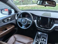 2022 Volvo XC60 B5 4WD Zhiyi Luxury — фото 10