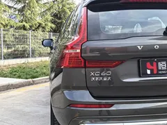 2022 Volvo XC60 B5 4WD Zhiyi Luxury — фото 20