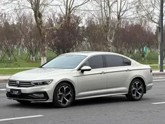 2023 Volkswagen Magotan 200 330TSI DSG — фото 1