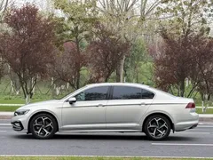 2023 Volkswagen Magotan 200 330TSI DSG — фото 12