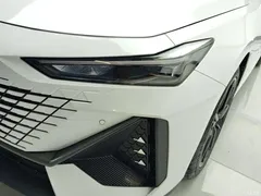 2022 Changan UNI-V 1.5T Premium Type, белый — фото 5