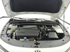 2022 Changan UNI-V 1.5T Premium Type, белый — фото 10