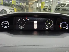 2022 Changan UNI-V 1.5T Premium Type, белый — фото 14