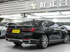 2021 BMW 7 Series 740Li xDrive Executive Luxury Package, чёрный — фото 8