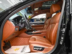 2021 BMW 7 Series 740Li xDrive Executive Luxury Package, чёрный — фото 13