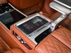 2021 BMW 7 Series 740Li xDrive Executive Luxury Package, чёрный — фото 23