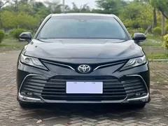 2021 Toyota Camry 2.0G Luxury, чёрный — фото 2