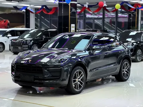 2023 Porsche Macan Macan 2.0T