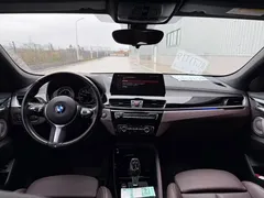 2022 BMW X2 sDrive25i M, белый — фото 5