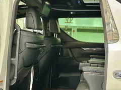2021 Toyota Alphard Hybrid 2.5L Premium, белый — фото 12