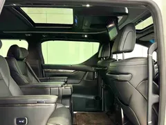 2021 Toyota Alphard Hybrid 2.5L Premium, белый — фото 13