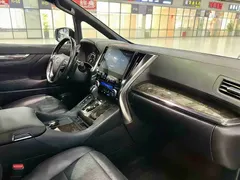 2021 Toyota Alphard Hybrid 2.5L Premium, белый — фото 14