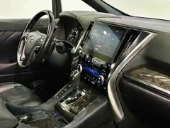2021 Toyota Alphard Hybrid 2.5L Premium, белый — фото 15