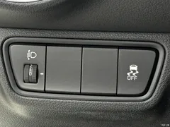 2021 Kia K3 1.5L CVT Fashion, белый — фото 13
