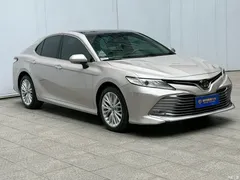 2019 Toyota Camry 2.5G Luxury National VI — фото 3