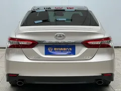 2019 Toyota Camry 2.5G Luxury National VI — фото 8