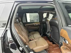 2023 Volvo XC90 B6 Zhiyi Luxury 7-seater, чёрный — фото 7