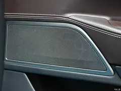 2019 BMW 7 Series Modified 730Li M Sports Package, чёрный — фото 32