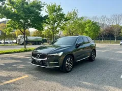 2022 Volvo XC60 4WD Luxury — фото 1