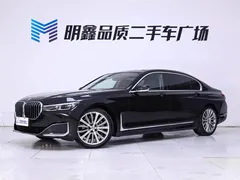 2021 BMW 7 Series 740Li Leading Luxury Package, чёрный — фото 2