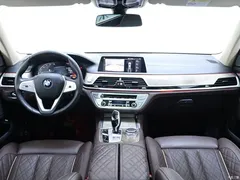 2021 BMW 7 Series 740Li Leading Luxury Package, чёрный — фото 13