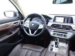2021 BMW 7 Series 740Li Leading Luxury Package, чёрный — фото 14