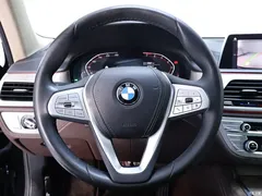 2021 BMW 7 Series 740Li Leading Luxury Package, чёрный — фото 16