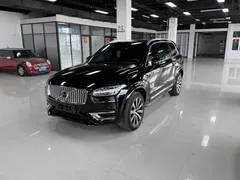 2022 Volvo XC90 B5 Luxury 5-seat, чёрный — фото 1