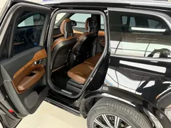 2022 Volvo XC90 B5 Luxury 5-seat, чёрный — фото 6