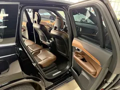 2022 Volvo XC90 B5 Luxury 5-seat, чёрный — фото 8