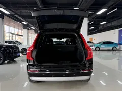 2022 Volvo XC90 B5 Luxury 5-seat, чёрный — фото 13