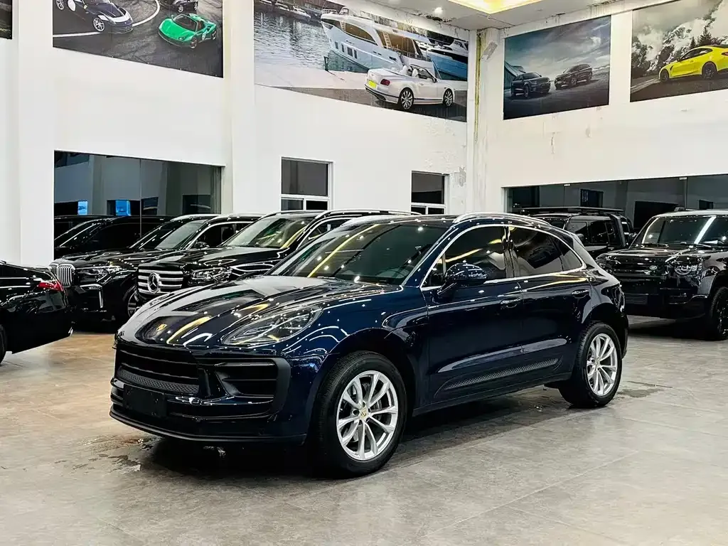 2022 Porsche Macan 2.0T