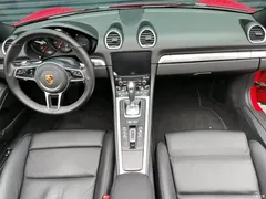 2018 Porsche 718 Boxster 2.0T — фото 14