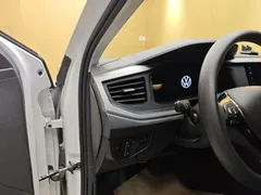 2023 Volkswagen Polo Plus 1.5L AT, белый — фото 11