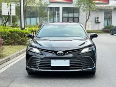 2021 Toyota Camry 2.5G Luxury, чёрный — фото 2