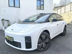 2025 Li Auto i6 2WD Standard, белый — фото 3