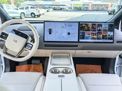 2025 Li Auto i6 2WD Standard, белый — фото 8
