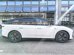 2025 Li Auto i6 2WD Standard, белый — фото 15