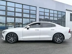 2021 Volvo S60 T4 Luxury, белый — фото 4